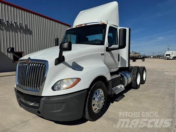 International LT Tractor Units