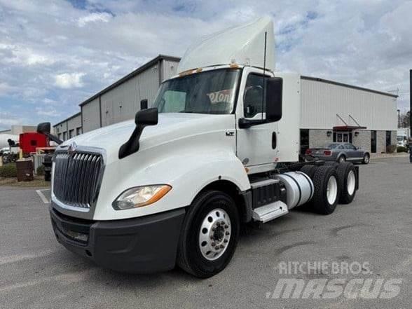 International LT Tractor Units