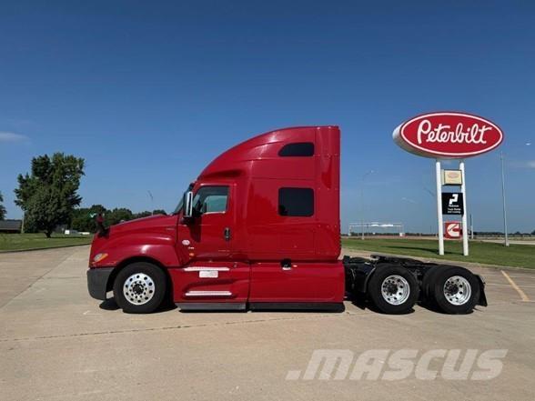 International LT Tractor Units