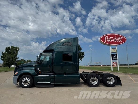 International LT Tractor Units