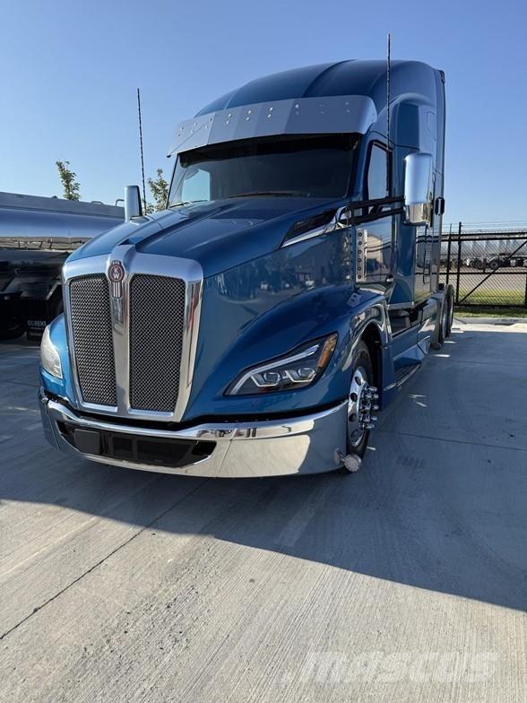 Kenworth T680 Tractor Units