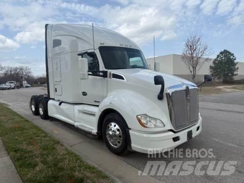 Kenworth T680 Tractor Units