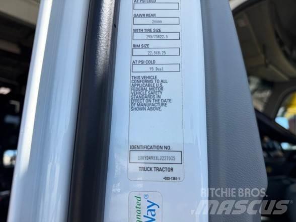 Kenworth T680 Tractor Units