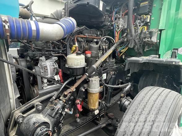 Kenworth T680 Tractor Units