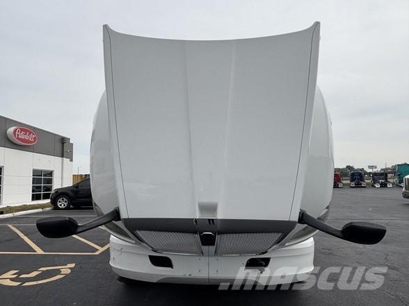 Kenworth T680 Tractor Units