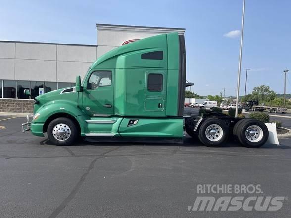Kenworth T680 Tractor Units