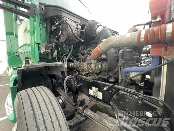 Kenworth T680 Tractor Units