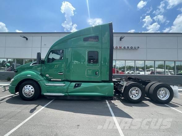 Kenworth T680 Tractor Units