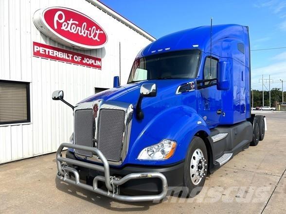 Kenworth T680 Tractor Units
