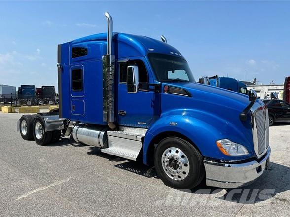 Kenworth T680 Tractor Units