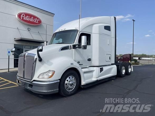 Kenworth T680 Tractor Units