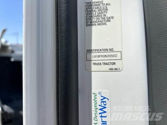 Kenworth T680 Tractor Units