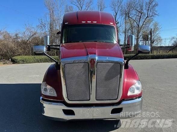 Kenworth T680 Tractor Units