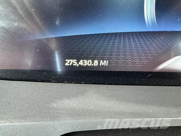 Kenworth T880 Tractor Units