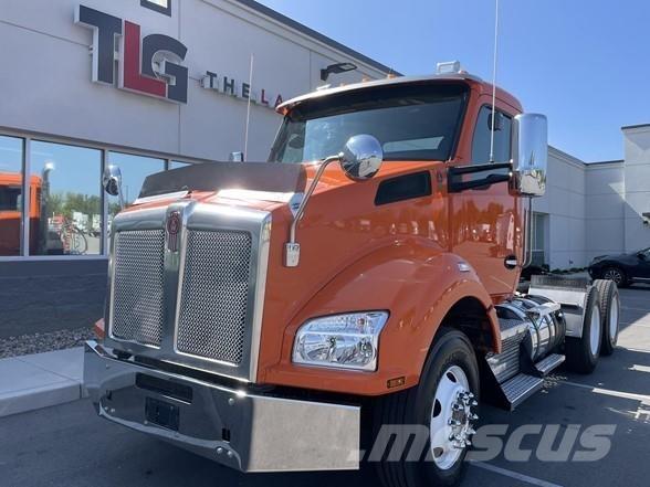 Kenworth T880 Tractor Units