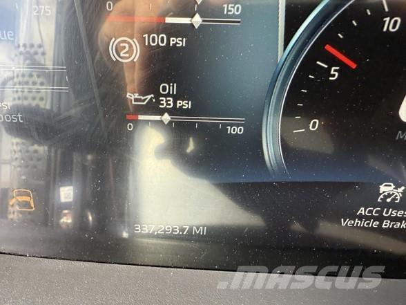 Kenworth T880 Tractor Units