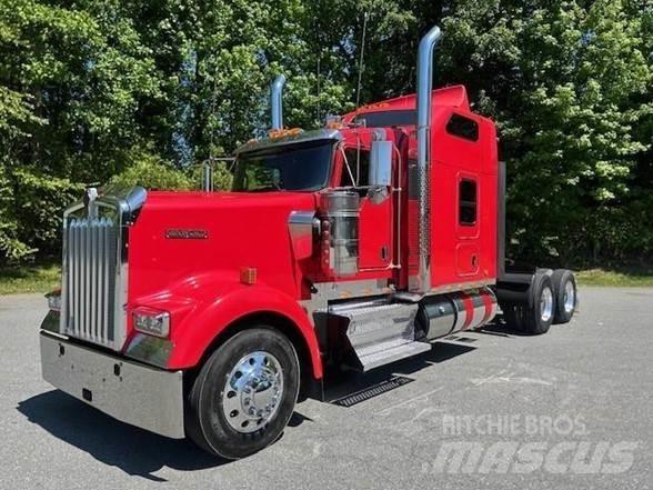 Kenworth W900 Tractor Units