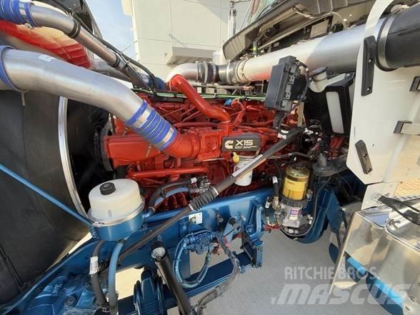Kenworth W900B Tractor Units