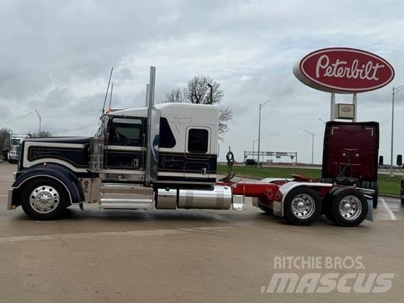 Kenworth W900L Tractor Units