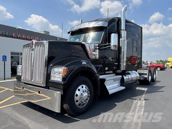 Kenworth W990 Tractor Units