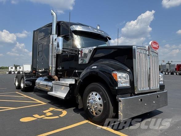 Kenworth W990 Tractor Units