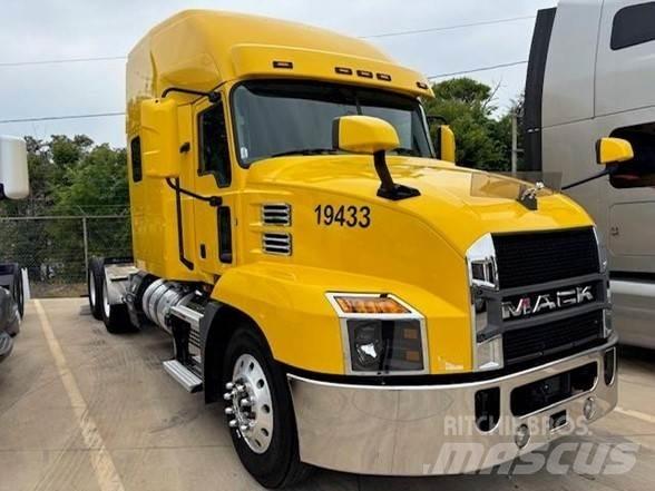 Mack ANTHEM 64T Tractor Units