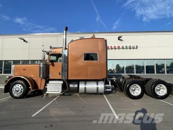 Peterbilt 389 Tractor Units
