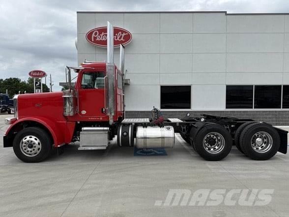 Peterbilt 389 Tractor Units