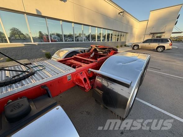 Peterbilt 389 Tractor Units