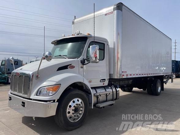 Peterbilt 536 Construction - Others