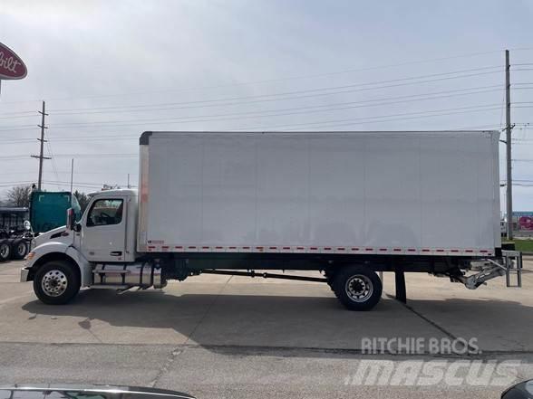 Peterbilt 536 Construction - Others