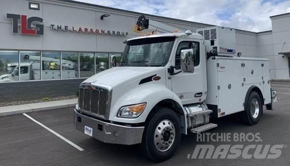 Peterbilt 536 Construction - Others