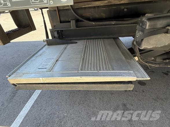 Peterbilt 537 Box body trucks