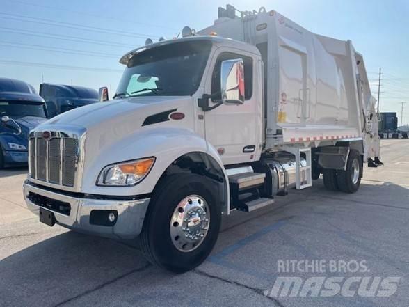 Peterbilt 537 Waste trucks