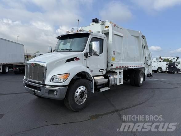 Peterbilt 537 Waste trucks