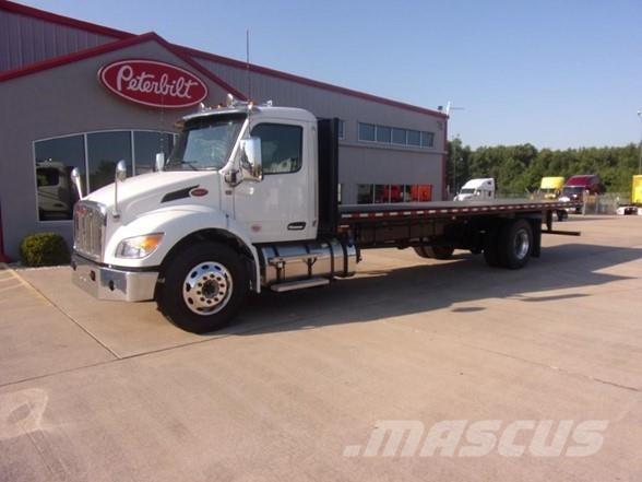 Peterbilt 537 Flatbed / Dropside trucks