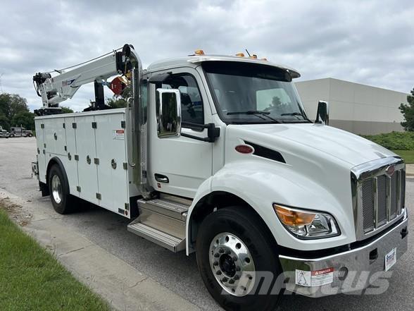 Peterbilt 537 Construction - Others