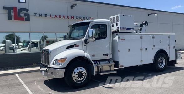 Peterbilt 537 Construction - Others