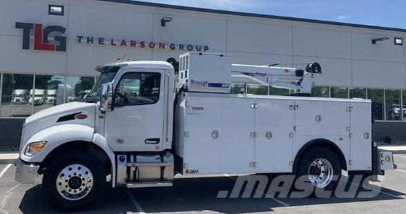 Peterbilt 537 Construction - Others