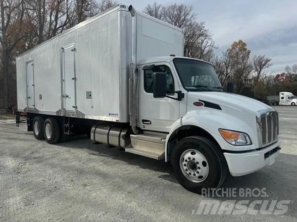 Peterbilt 548 Construction - Others