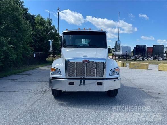 Peterbilt 548 Flatbed / Dropside trucks