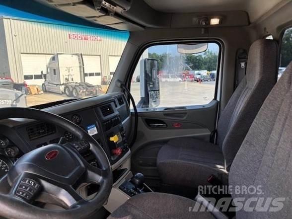 Peterbilt 567 Tipper trucks