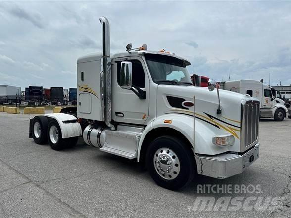 Peterbilt 567 Tractor Units