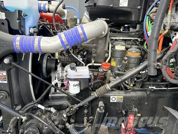 Peterbilt 567 Construction - Others