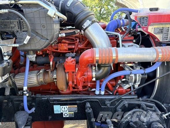 Peterbilt 567 Tipper trucks