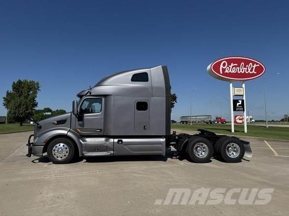 Peterbilt 579 Tractor Units