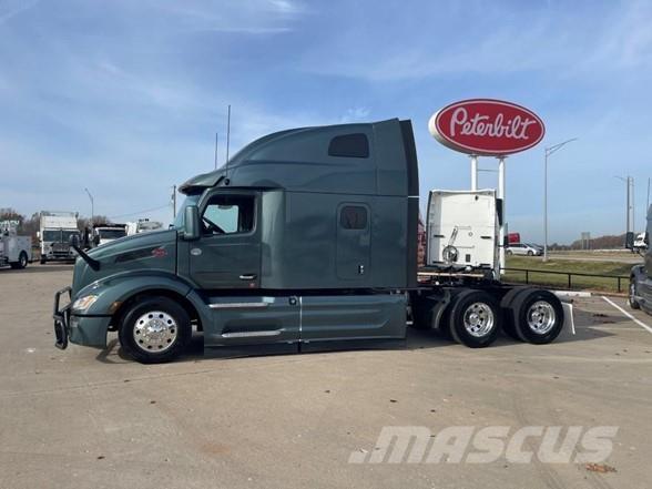 Peterbilt 579 Tractor Units
