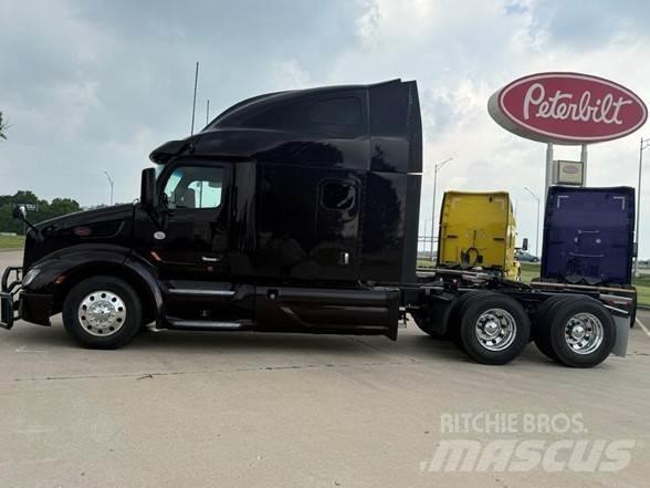 Peterbilt 579 Tractor Units