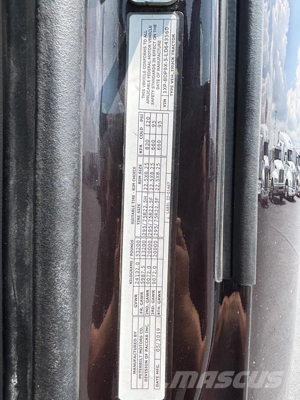 Peterbilt 579 Tractor Units