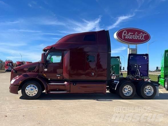 Peterbilt 579 Tractor Units